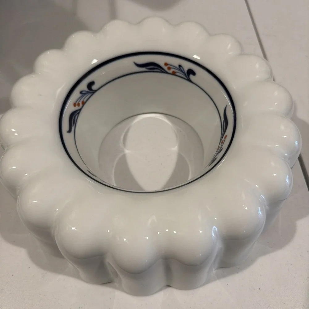 Vtg 1970s Dansk Porcelain Ring Cake‎ Mold 9.25